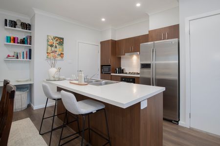 3/4 Cassine Boulevard, Waratah West NSW 2298 - Townhouse For Rent | Domain - Photo 5