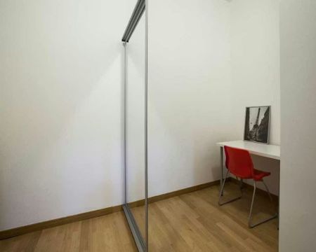 Via Carlo Ravizza, Milan, Lombardy 20149 - Photo 4