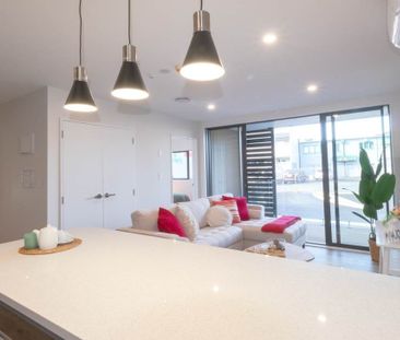 Modern Apartment Living - Water Included - Photo 2