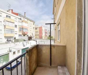 Apartment T1 in Póvoa de Santo Adrião e Olival Basto, Odivelas - Photo 3