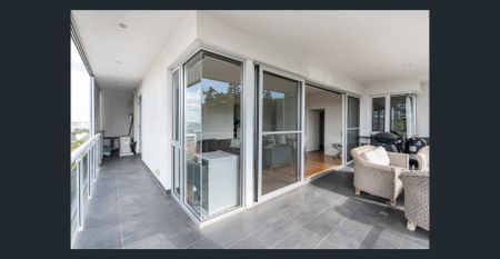 Furnished Executive 2×2, Wrap-Around Balcony, 2 Secure Bays — CBD/Kings Park Ridge - Photo 4