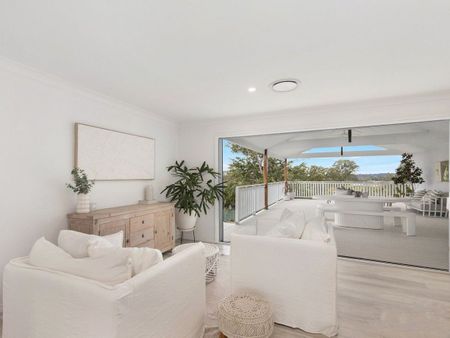 Morden Renovated House in Helensvale - Photo 5