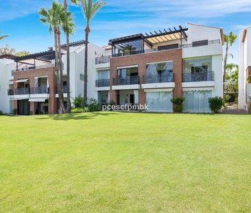 Penthouse in Estepona - Photo 3