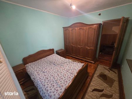 DE INCHIRIAT Apartament 2 camere : Moisil, Spital, Scoala 10 - Fotografie 2
