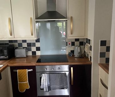 2 Bed Flat, Fulton Road, S6 - Photo 5