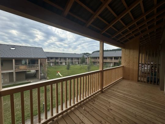Mietkauf - Großzügige 2-Zimmer-Wohnung mit überdachter Terrasse - Photo 1
