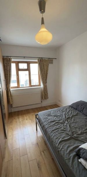 Room in a Shared Flat, Ely House, SE15 - Photo 1
