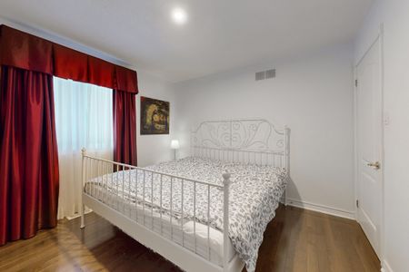 For Lease - 3180 Fleming Boulevard, Innisfil, Ontario - Photo 3