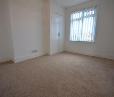 3 bedroom House To Let - Photo 4