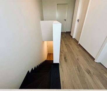 Instapklaar appartement met drie slaapkamers - Photo 1