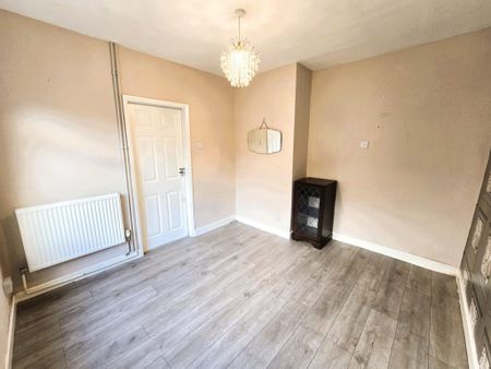 3 bedroom terraced house to rent - Photo 3