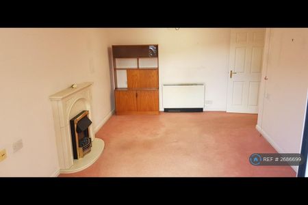 1 bedroom flat to rent - Photo 3