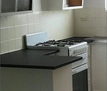 Ground Level, TWO Bedroom, Open Plan Large Living/Dining area, Grea... - Photo 3