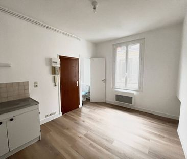 Location appartement 1 pièce 14.39 m² à Caen (14000) - Photo 2