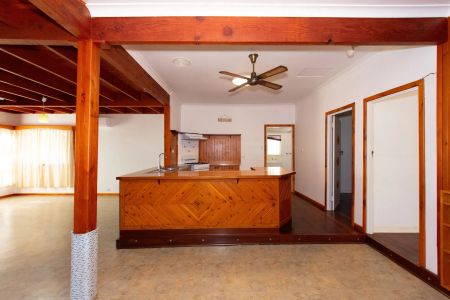 Welcome to 54 Lawley Street, Spalding - Photo 3