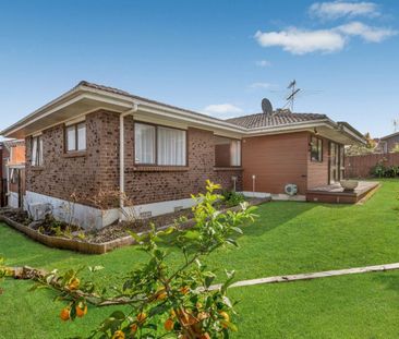 Single-Level 3 bedrooom & Study - Photo 2