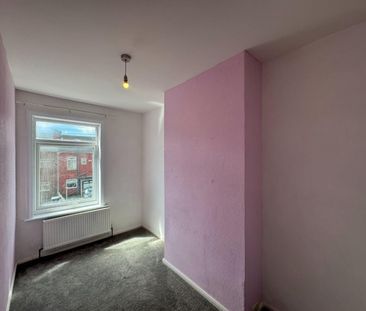 3 bedroom House To Let - Photo 3