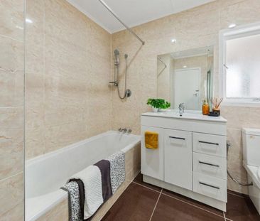 Papakura, 23 Sutton Crescent - Photo 4