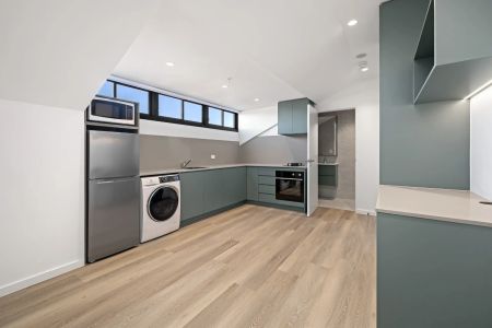 Top floor luxury studio just 700m from Ashfield Station | IVY Ashfield - Photo 4