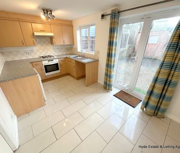 Greendale Drive, Radcliffe, Bury, M26 1UE - Photo 2