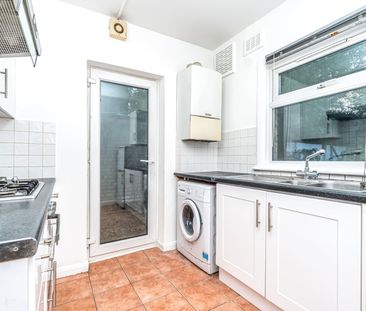 1 Bed Flat, Cadogan Terrace, E9 - Photo 5