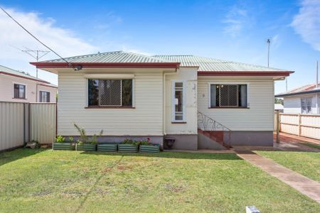 9 Derwak Street, Harristown - Photo 3