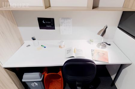 Studio Large - Photo 2