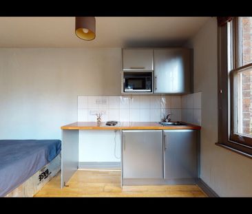 Studio Flat, Kilburn High Road, NW6 - Photo 2
