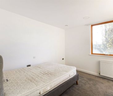 Blackwall Lane, Greenwich, London, SE10 flat to rent - Photo 6