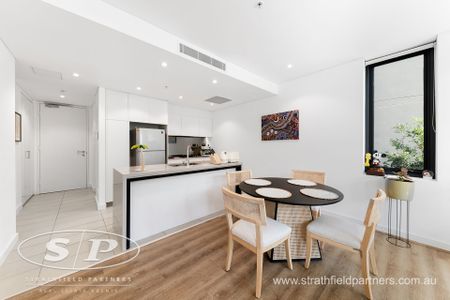 Luxurious Fully Furnished 2 Bedroom Apartment - Photo 2