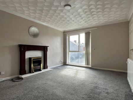 2 bed upper flat to rent in NE32 - Photo 4