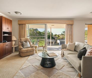 Enjoy the Room - Photo 2