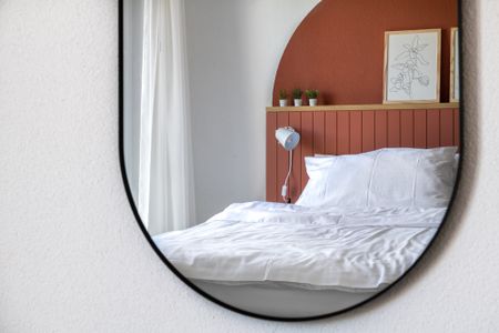 2.5 Zimmerwohnung - mit Balkon 10 Minuten vom Bahnhof entfernt - Foto 2