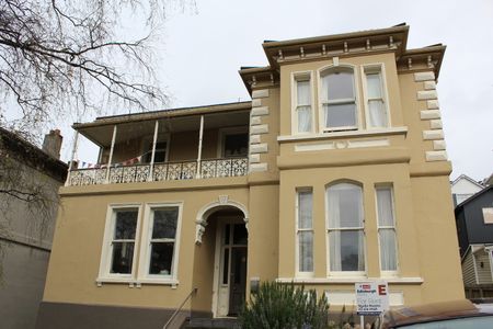 Boarding House Room – Ideal for Single Working Professional - Photo 2