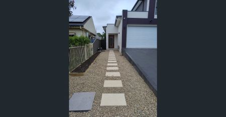 2 Bedrooms – NEW granny unit for lease with private access - Photo 2