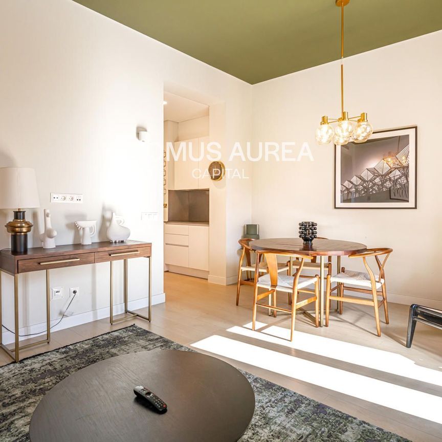 Piso de alquiler en San Bernardo, Universidad - Malasaña - Photo 1