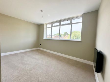 2 bed flat to rent in Sheffield Road, Barnsley, S70 - Photo 5