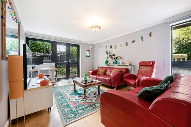 3 bedroom apartment to rent - Photo 1