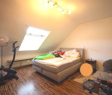 Gemütliche DG-Wohnung in ruhiger Lage - Photo 1