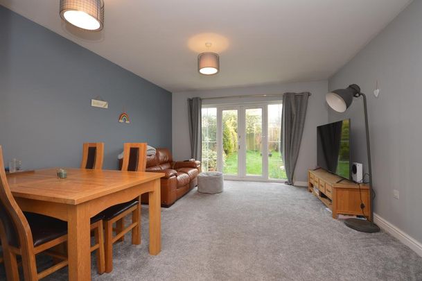 3 bedroom property to rent - Photo 1