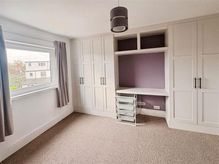 Fairwater Grove East, CARDIFF - Photo 3