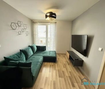 Podnájem družstevního bytu 2+kk s garážovým stáním - Fotografie 1