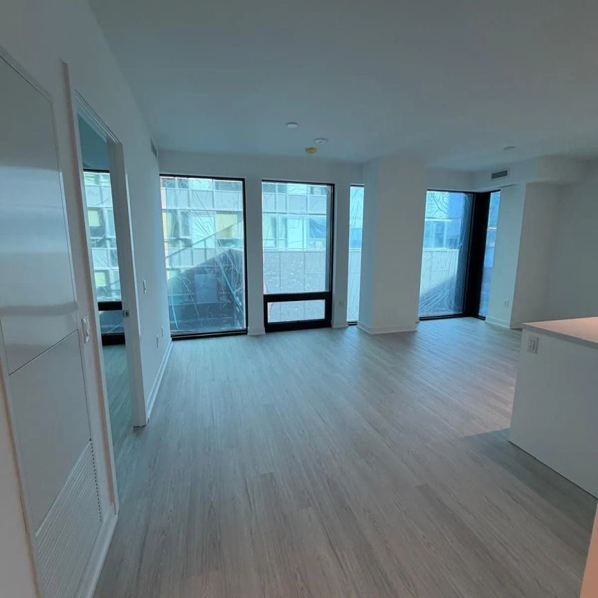 284 King Street E #402 - Photo 1