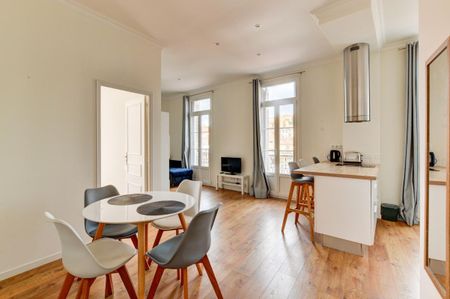 Location Appartement 2 pièces Meublé 42m² CANNES 06400 - Photo 2