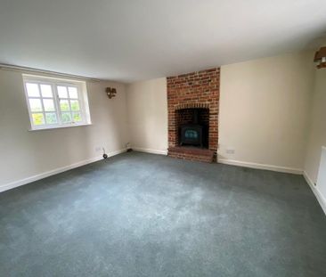 4 bedroom detached house to rent - Photo 3