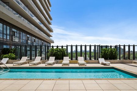 For Lease - 30 Inn on the Park Drive Unit# 1109, Toronto, Ontario - Photo 4