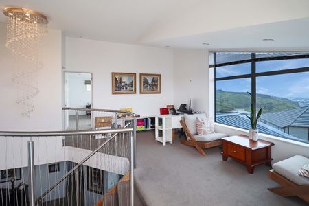 Immaculately presented executive four-bedroom family home - Photo 5