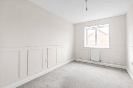 4 bedroom detached house to rent - Photo 3