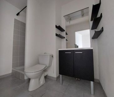 Location Appartement 2 pièces 33m² DEVILLE LES ROUEN 76250 - Photo 3