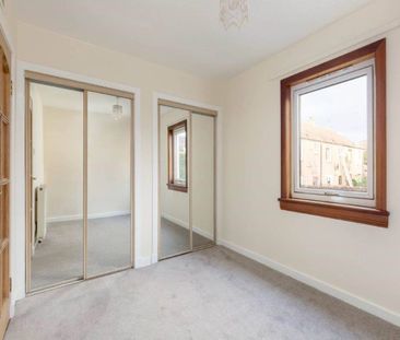 Stuart Wynd, East Craigs, Edinburgh - Photo 2